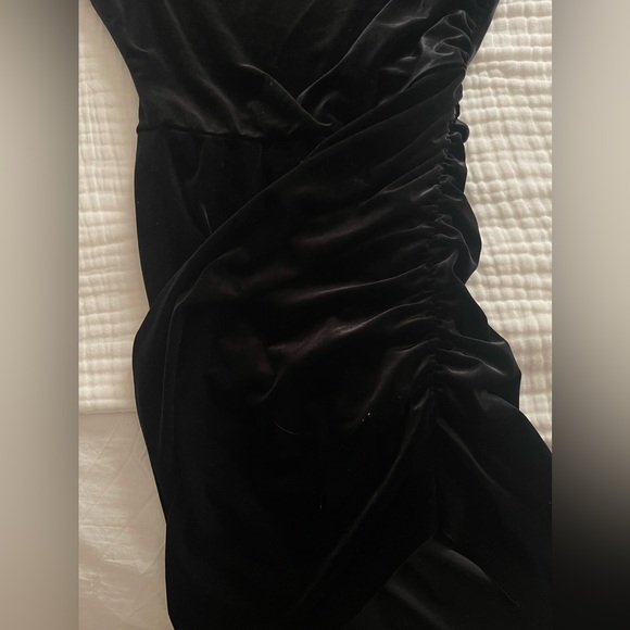 Norma Kamali Drop Shoulder Side Drape Gown in Black velvet - Picture 12 of 13